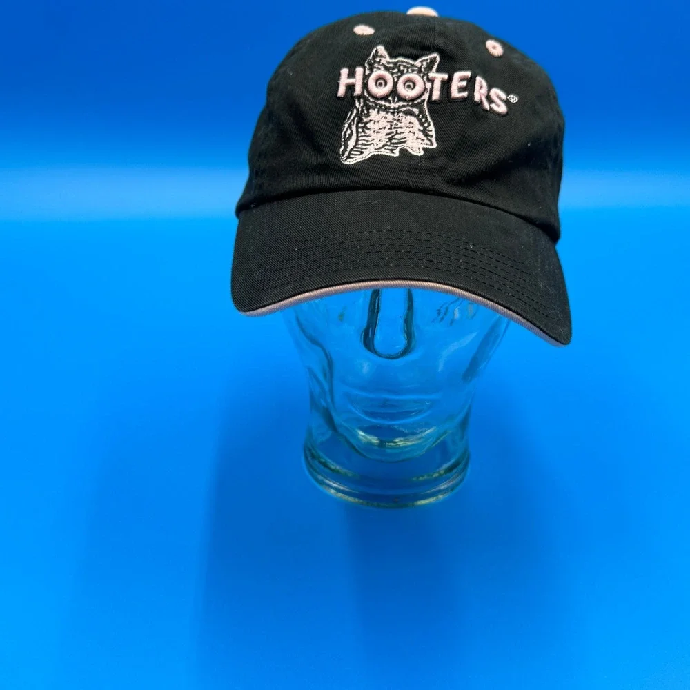 Hooters Tampa Baseball Cap Black Pink Embroidered Owl Logo Adjustable Cotton‎